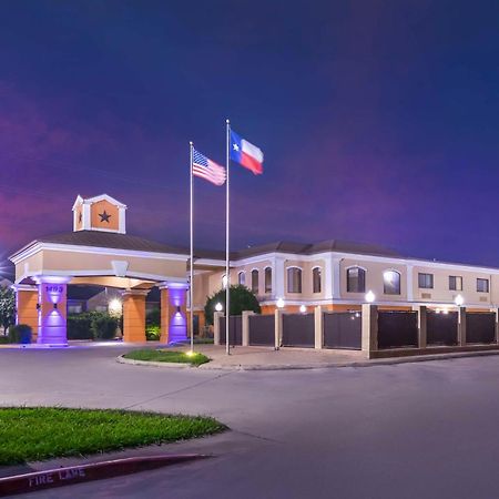 Best Western Inn & Suites New Braunfels Exterior photo