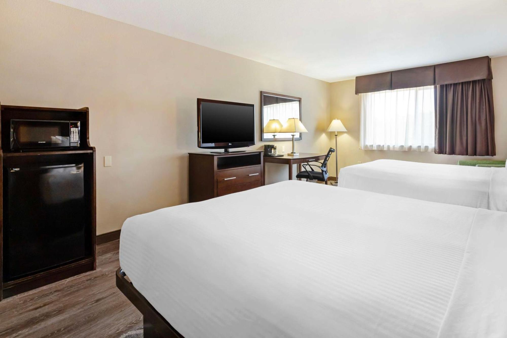 Best Western Inn & Suites New Braunfels Exterior photo