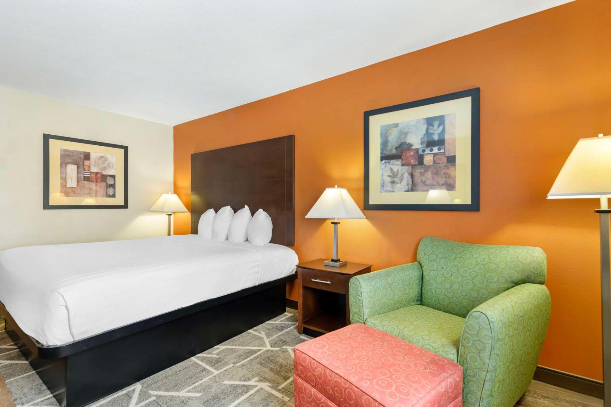 Best Western Inn & Suites New Braunfels Exterior photo