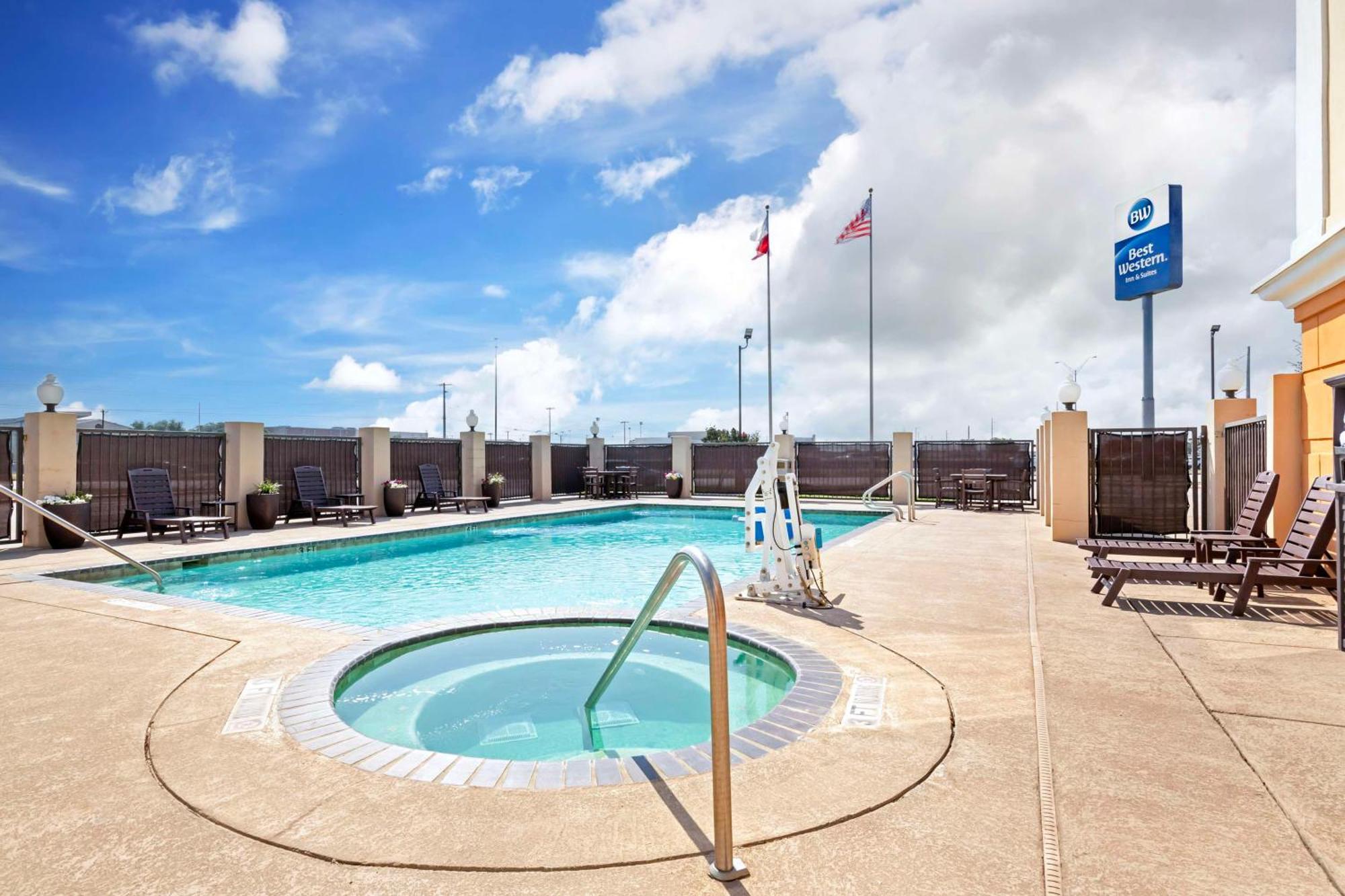 Best Western Inn & Suites New Braunfels Exterior photo