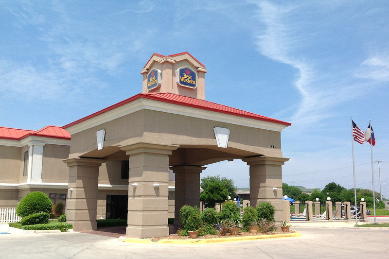 Best Western Inn & Suites New Braunfels Exterior photo